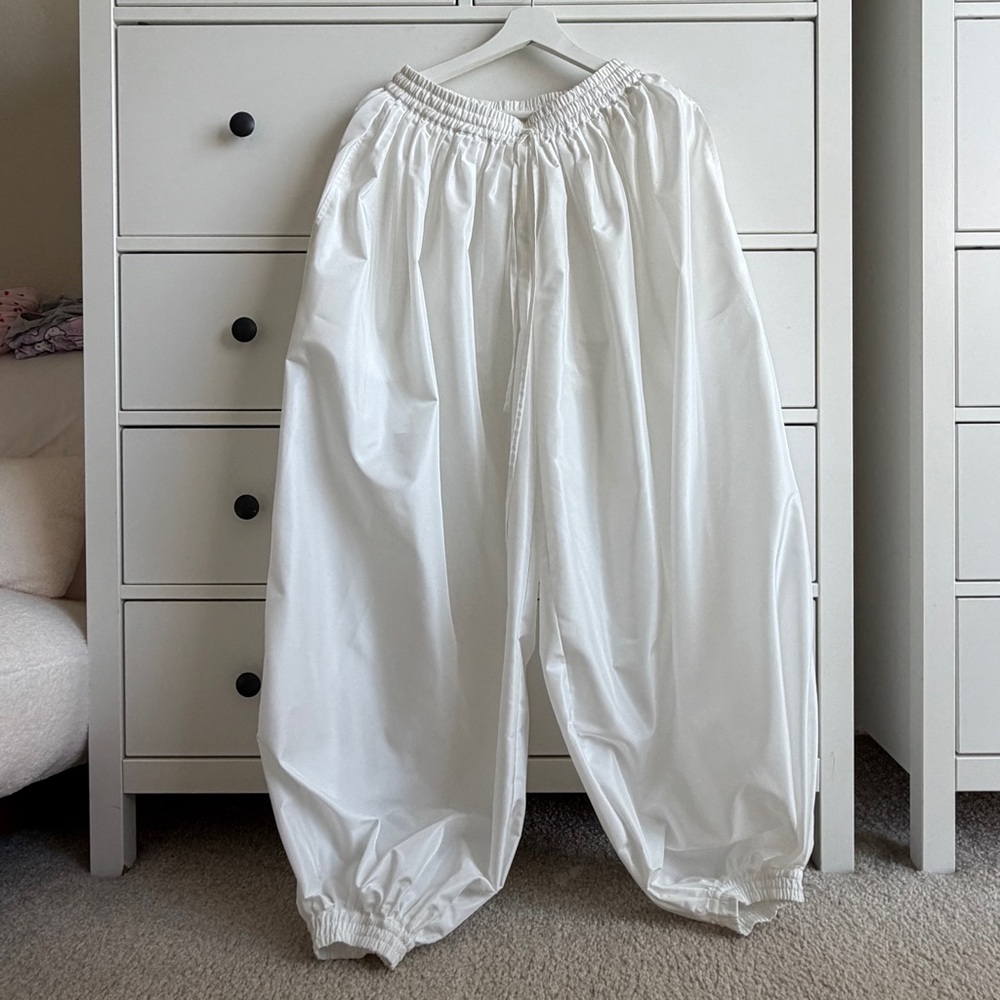 White Baggy Pants